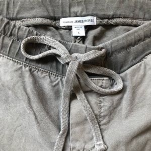 Gray James Perse pant w/elastic waistband and drawstring. Size 1